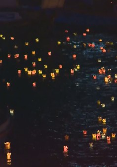 Nha Trang rực rỡ lễ hội thả đèn hoa đăng