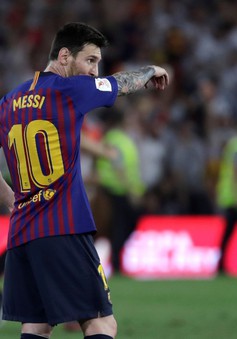 Chưa bao giờ Messi đơn độc tới vậy ở Barcelona