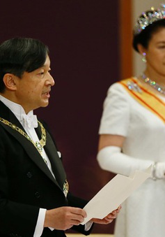Phó Chủ tịch nước Đặng Thị Ngọc Thịnh ghi sổ mừng nhân dịp Nhà Vua Nhật Bản Naruhito lên ngôi