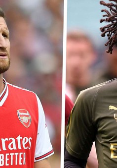 HLV Unai Emery tiết lộ 2 “người thừa” ở Arsenal