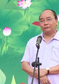 Thủ tướng Nguyễn Xuân Phúc vui đón Tết Trung thu cùng trẻ em Quảng Nam