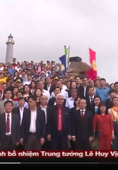 Chào cờ đầu năm ở điểm cực Đông trên đất liền Việt Nam