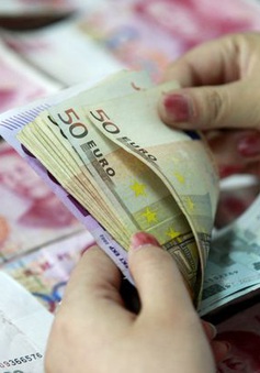 Trung Quốc lần đầu bán trái phiếu với lãi suất âm