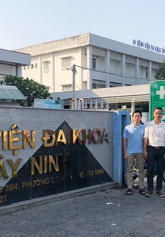 Bệnh viện Chợ Rẫy điều đội phản ứng nhanh hỗ trợ điều trị COVID-19 cho Tây Ninh