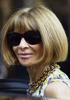 Chủ bút của Vogue Anna Wintour bị cắt giảm 20% lương