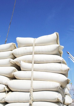 Doanh nghiệp xuất khẩu gạo đề xuất tháo gỡ khó khăn về thông quan