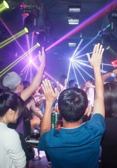 TP.HCM yêu cầu đóng cửa quán bar, vũ trường, cấm tụ tập quá 30 người từ 0h ngày 31/7