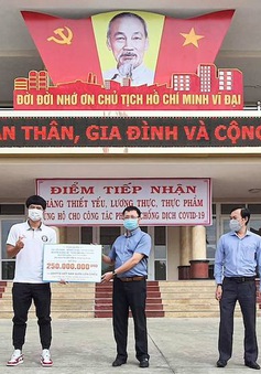 Các cầu thủ ĐT Việt Nam chung tay chống dịch COVID-19