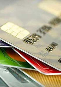 Lập web giả, phát hành thẻ tín dụng "fake", thu tiền phí rồi... biến mất