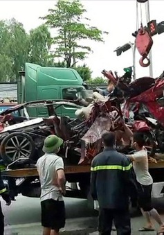 Vụ container chèn ô tô chờ đèn đỏ làm 3 người chết: Nạn nhân sống sót duy nhất hiện ra sao?