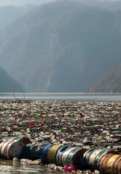 Các nước Tây Balkan đối mặt với khủng hoảng rác thải