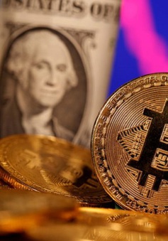 Giá Bitcoin tiến sát mốc kỷ lục