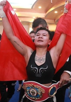 Nguyễn Thị Thu Nhi giành đai vô địch lịch sử cho Boxing Việt Nam