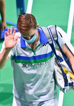 Viktor Axelsen bất ngờ bị loại tại vòng 2 Indonesia Masters