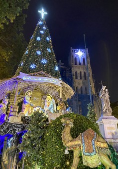 Các Nhà thờ tại Hà Nội trang hoàng đón Giáng sinh