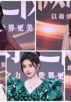 Thảm đỏ Đêm hội Weibo: Triệu Lệ Dĩnh, Angelababy kém nổi bật trong dàn mỹ nhân