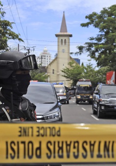 Đánh bom bên ngoài nhà thờ ở Indonesia, 2 người thiệt mạng