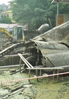 Cận cảnh tu sửa hồ chứa xác máy bay B52 cuối cùng bị bắn hạ tại Hà Nội