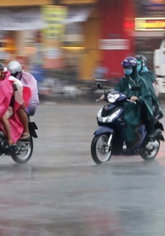 Lạnh về, Hà Nội và các tỉnh miền Bắc mưa to, có khả năng lốc, sét