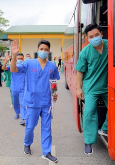 Quảng Ninh cử 200 nhân viên y tế hỗ trợ Bắc Giang phòng, chống dịch COVID-19