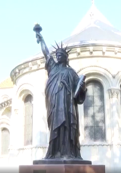 Pháp gửi tượng Nữ Thần Tự Do thứ hai tới Mỹ