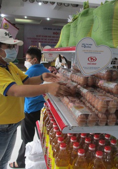 TP Hồ Chí Minh triển khai nhiều siêu thị 0 đồng, đầy đủ cá, trứng, gạo, sữa...