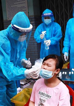 TP Hồ Chí Minh: Số ca nhiễm COVID-19 cộng đồng tăng đột biến