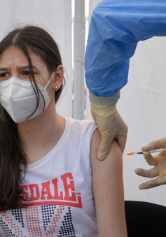 Trung Quốc sắp ra mắt vaccine hiệu quả với cả ba biến thể Delta, Gamma, Mu