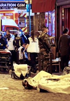 Tạm dừng phiên tòa xét xử vụ tấn công tháng 11/2015 ở Paris do nghi phạm chính mắc COVID-19