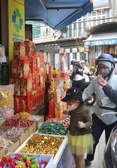 Chợ truyền thống TP Hồ Chí Minh nhộn nhịp ngày giáp Tết