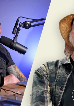Neil Young xóa nhạc khỏi Spotify để phản đối Podcast của Joe Rogan