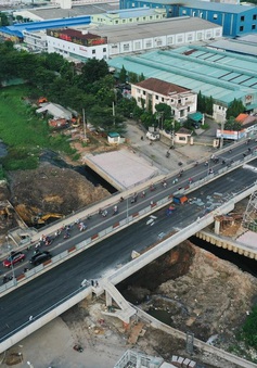 Thông xe cầu Bưng, xóa kẹt xe tại cửa ngõ TP Hồ Chí Minh
