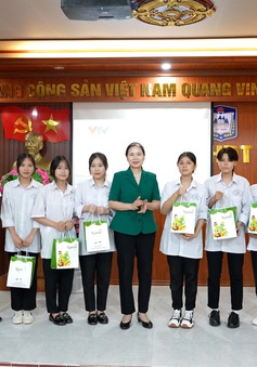 Quỹ Tấm lòng Việt thực hiện dự án "Viết tiếp ước mơ" tại tỉnh Bắc Giang và tỉnh Thái Bình