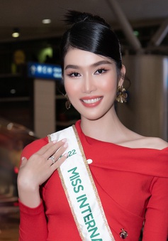 Á hậu Phương Anh lên đường thi Miss International 2022