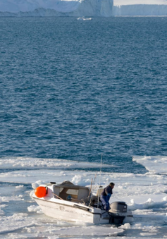 Mỹ: Giải cứu 200 người đi câu bị kẹt trên tảng băng trôi