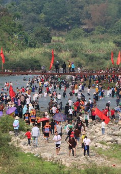 Sôi động lễ hội Then Kin Pang ở Lai Châu