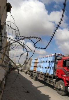 Israel đóng cửa đường tới Dải Gaza sau các cuộc tấn công tên lửa mới