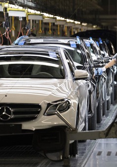 Mercedes-Benz: Hàng tồn kho vẫn ở mức cao trong quý II do thiếu chip