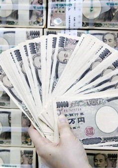 Nợ công Nhật Bản tiếp tục tăng cao kỷ lục