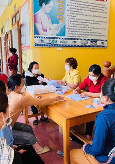 Nghệ An: Tư vấn, khám sức khỏe sinh sản cho phụ nữ trong độ tuổi sinh đẻ ở huyện vùng cao Kỳ Sơn