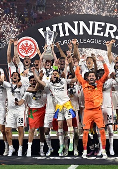 Thắng nghẹt thở Rangers, Eintracht Frankfurt vô địch UEFA Europa League
