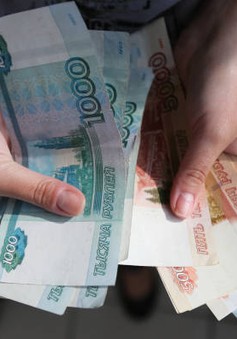 Đồng Ruble tăng giá kỷ lục