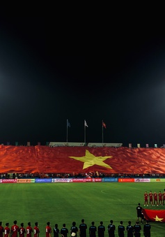 SEA Games 31: Người hâm mộ đổ về Phú Thọ, tiếp lửa U23 Việt Nam hạ gục U23 Indonesia
