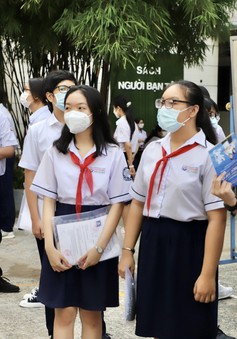Chùm ảnh: Ngày đầu của Kỳ thi tuyển sinh vào lớp 10 tại TP Hồ Chí Minh