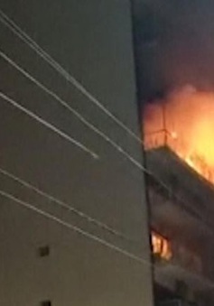 Cháy tòa nhà cao tầng ở Argentina, hàng chục người thương vong