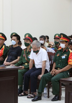 Vụ buôn lậu gần 200 triệu lít xăng: Hai cựu Thiếu tướng Cảnh sát biển bị đề nghị 15-17 năm tù