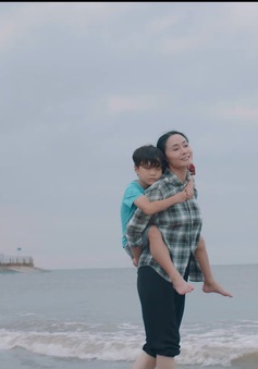 Quách Thu Phương vào vai người mẹ lam lũ trong MV mới của ca sỹ Khánh Loan