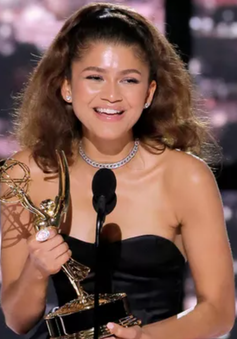 Zendaya - Nữ diễn viên trẻ tuổi nhất từng 2 lần giành giải Emmy