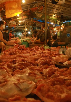 Giá thịt lợn tại chợ “hạ nhiệt”