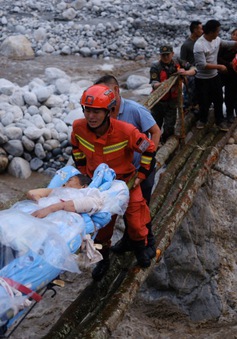 Động đất tại Tứ Xuyên: Chủ tịch Trung Quốc chỉ đạo dốc toàn lực tìm kiếm cứu nạn